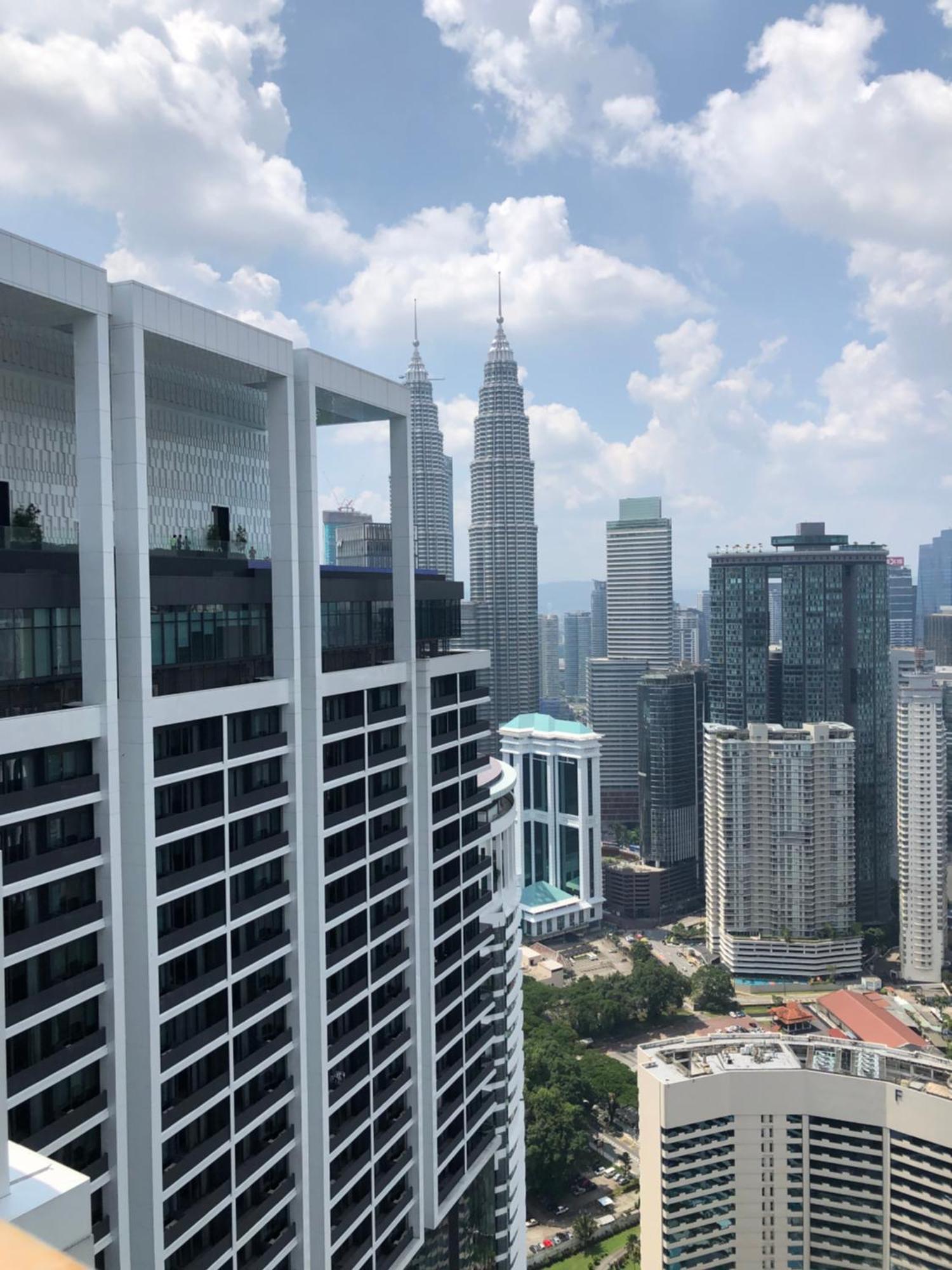 Platinum Klcc Pool View Apartment Kuala Lumpur Exterior photo