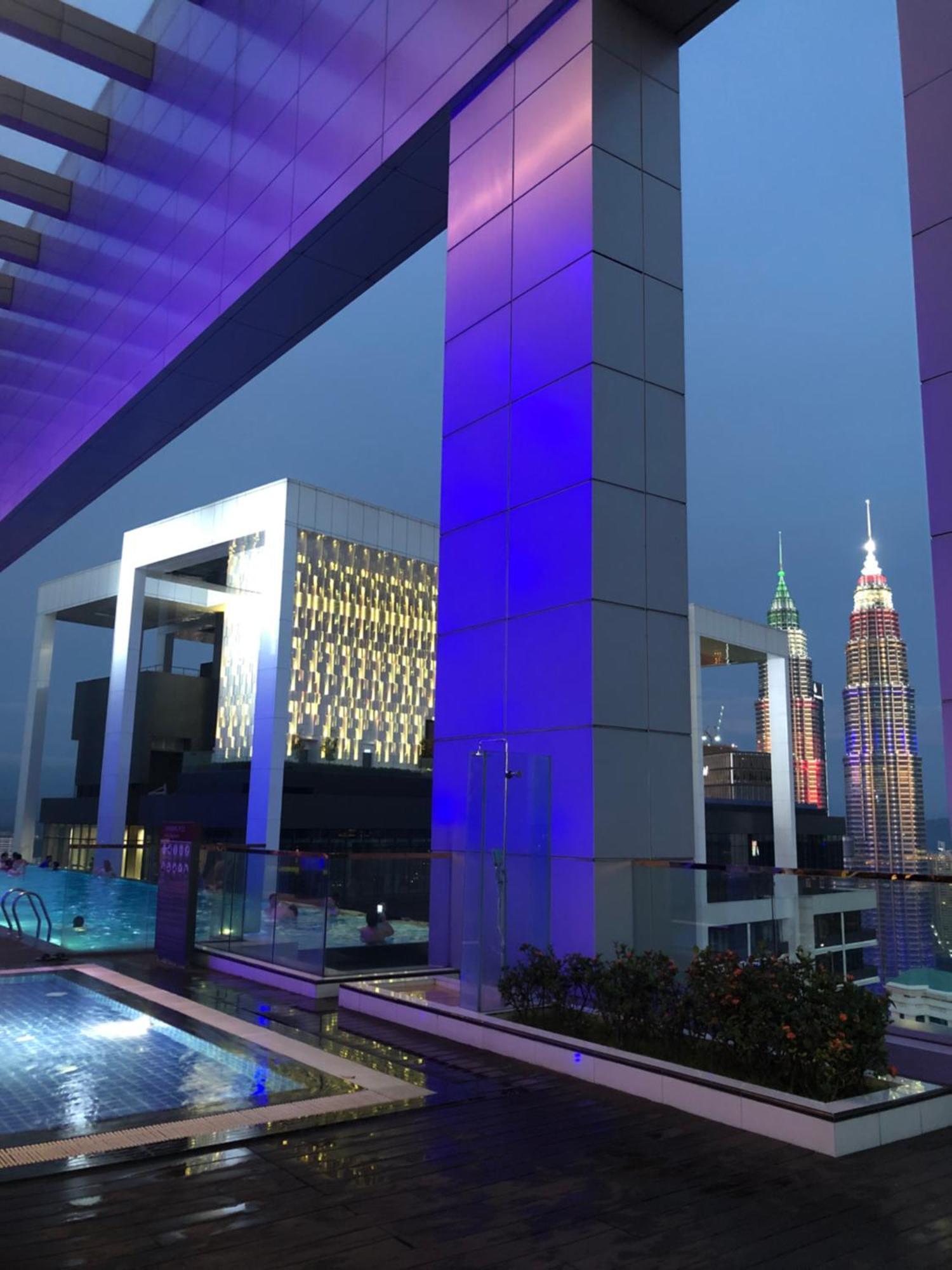 Platinum Klcc Pool View Apartment Kuala Lumpur Exterior photo
